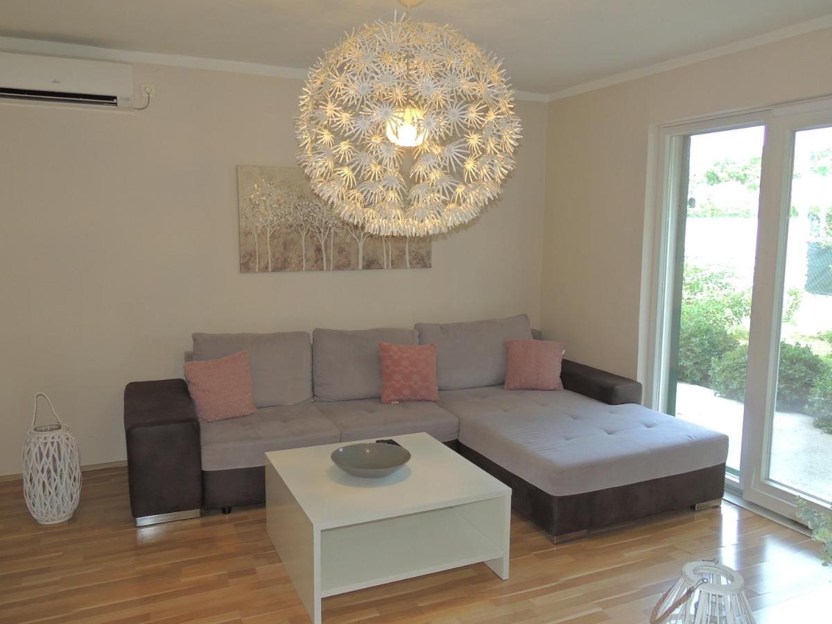 Apartment Ferara *