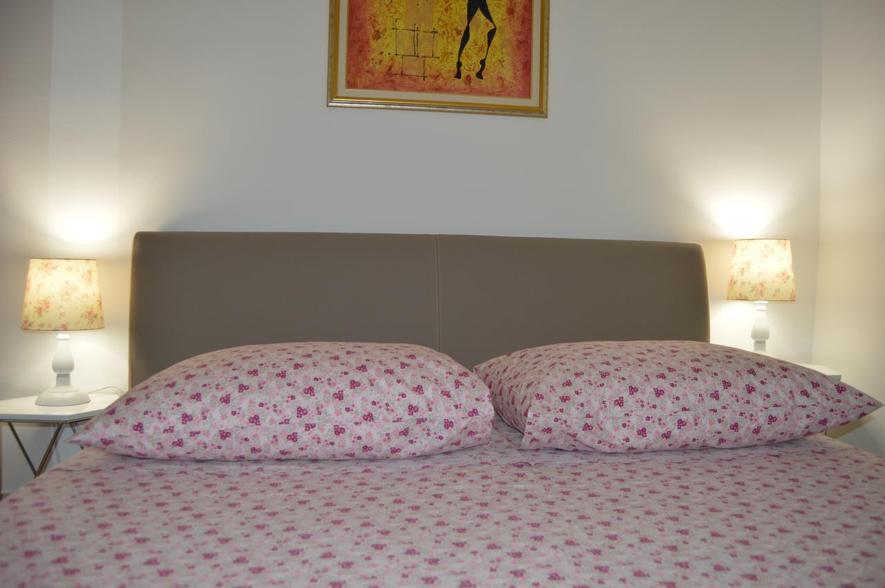 Apartment Ferara *